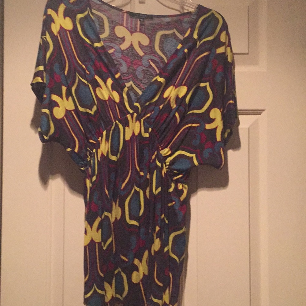 T-bags Multi-colored Geometric Designed Top.-S-